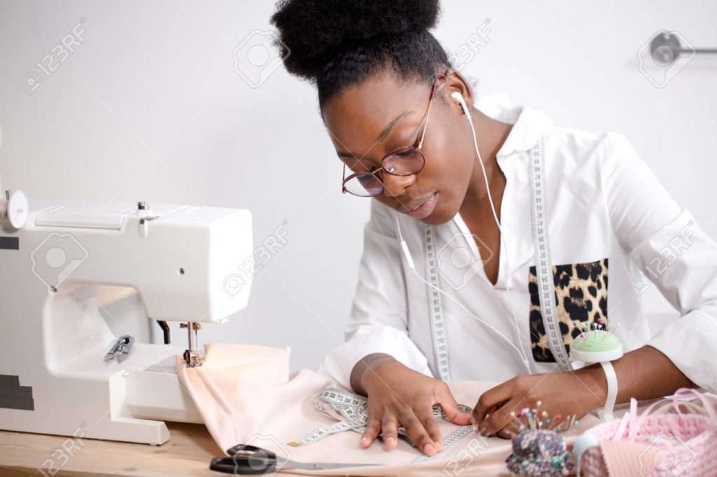 cutter-and-seamstress-wanted-immediately-salary-r5-000-to-r7-000-per